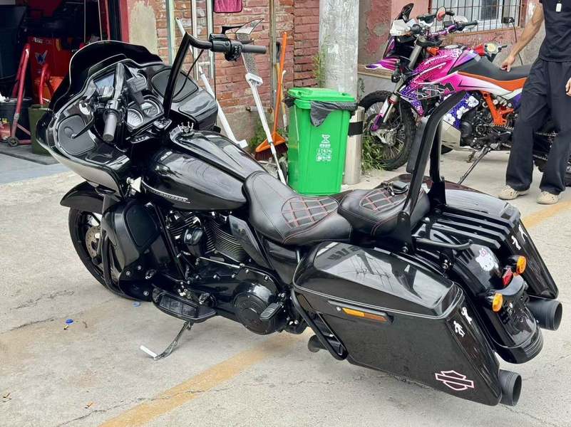 二手哈雷戴维森公路滑翔 Road Glide