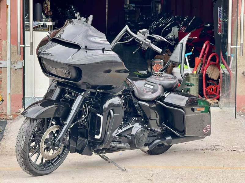 二手哈雷戴维森公路滑翔 Road Glide