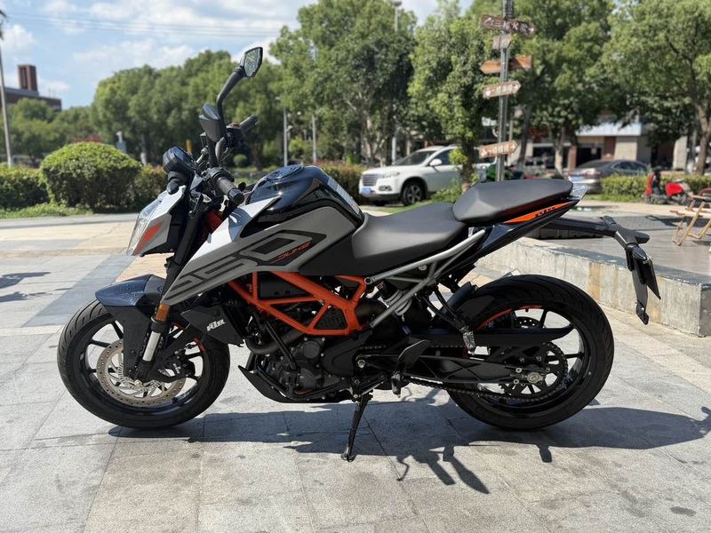 二手KTMR2R250 Duke