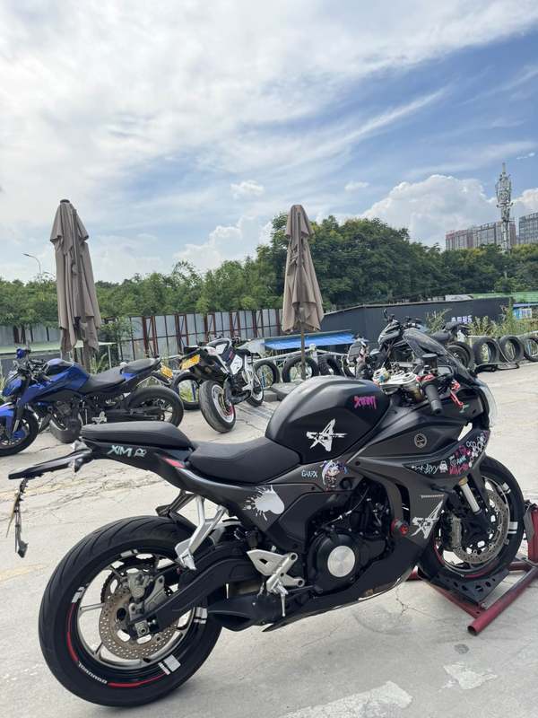 二手贝纳利龙卷风 Tornado 552R