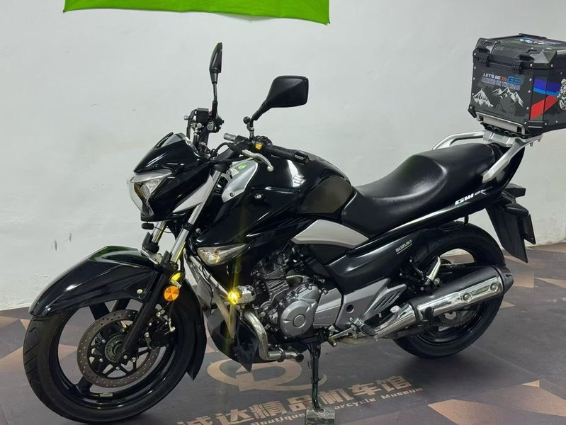 二手豪爵铃木骊驰 GW250