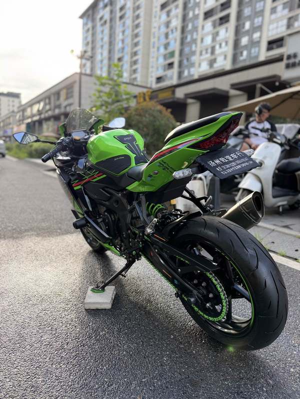 二手川崎ZX-4R