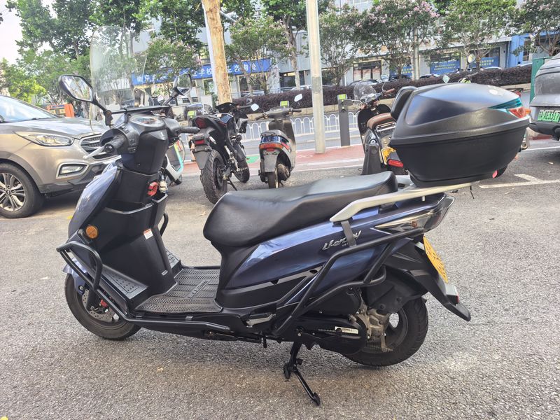 二手济南铃木优驿 UE125T