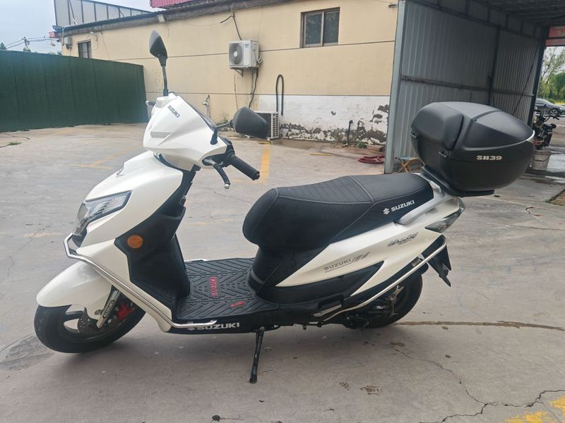 二手济南铃木优驿 UE125T