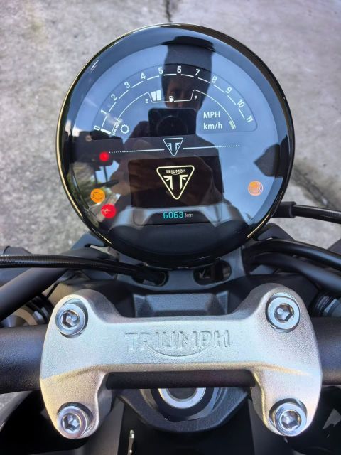 二手凯旋Trident 660