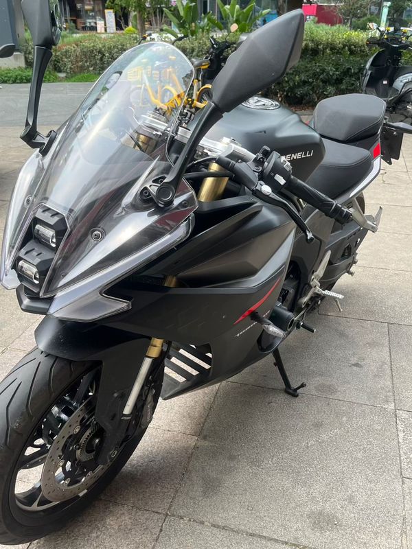 二手贝纳利龙卷风 Tornado 552R