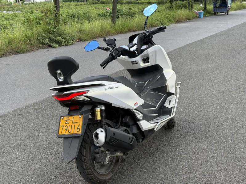二手五羊本田PCX