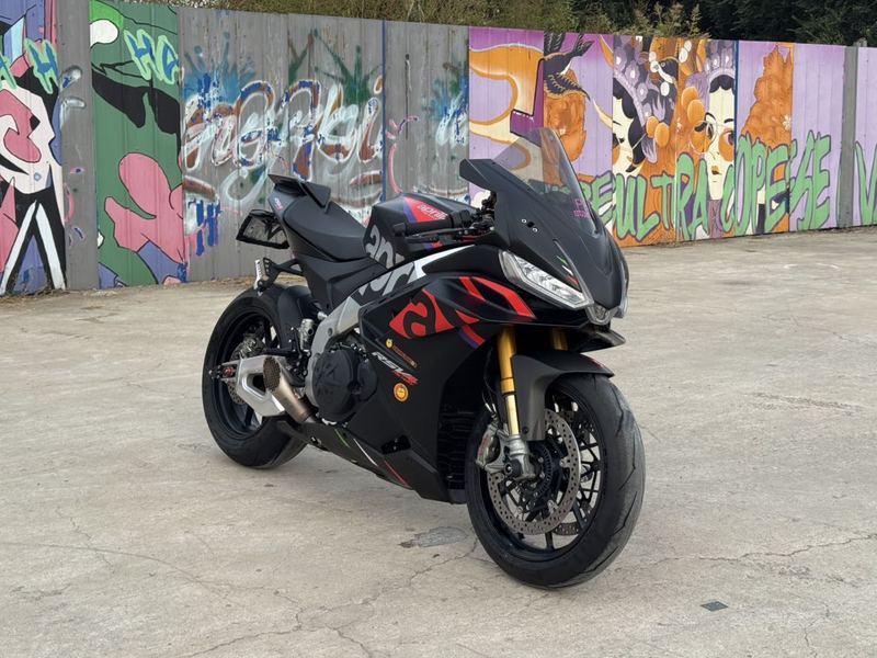 二手阿普利亚RSV4