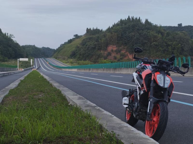 二手KTMR2R390 Duke