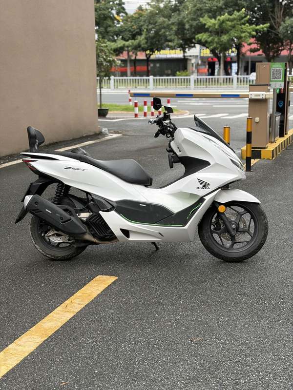 二手五羊本田PCX