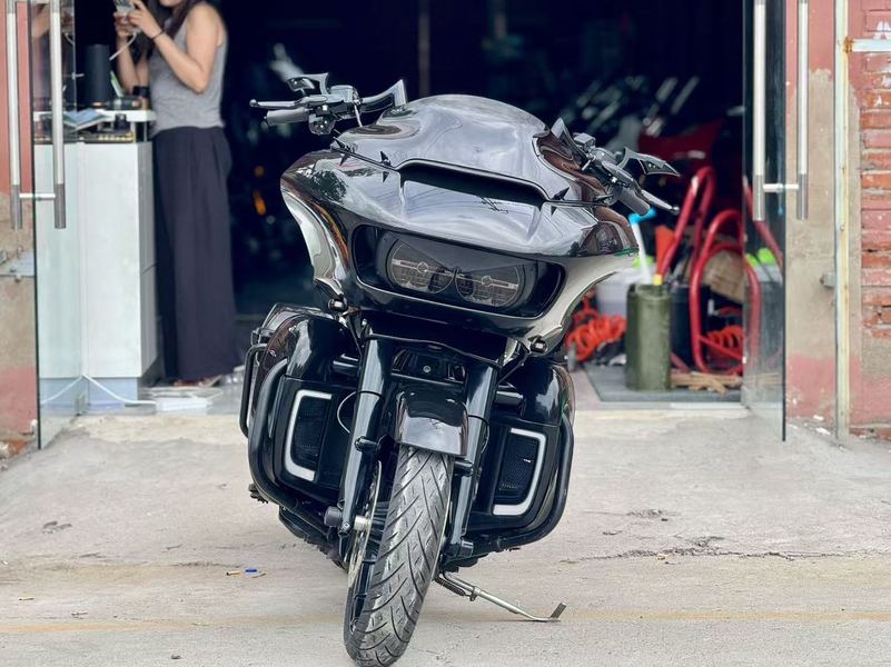二手哈雷戴维森公路滑翔 Road Glide