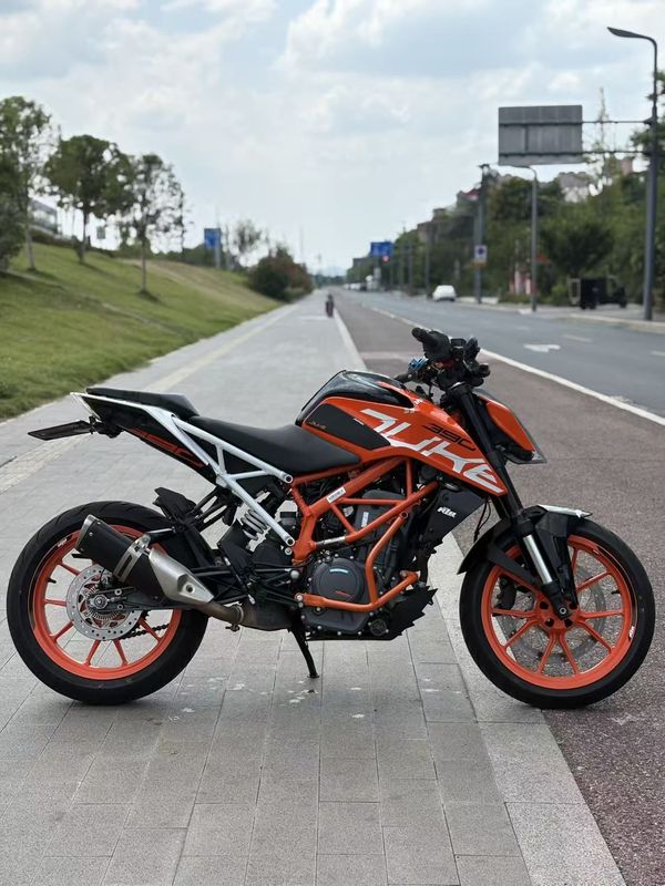 二手KTMR2R390 Duke