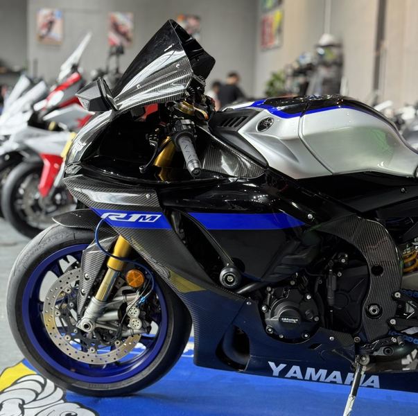 二手雅马哈YZF-R1