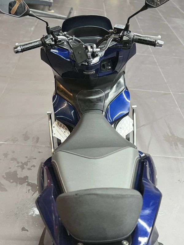二手五羊本田PCX