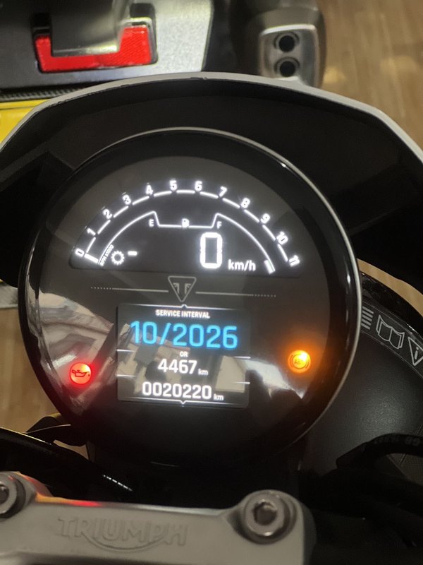 二手凯旋Trident 660