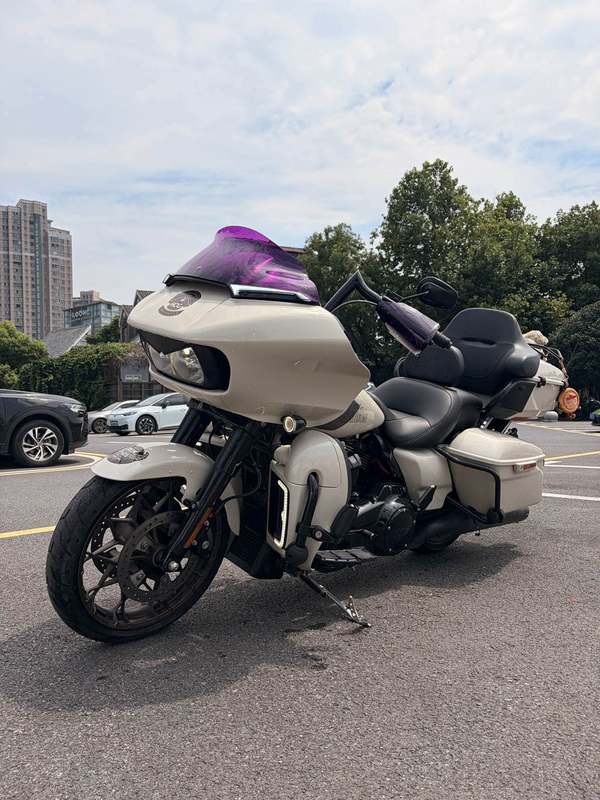 二手哈雷戴维森公路滑翔 Road Glide