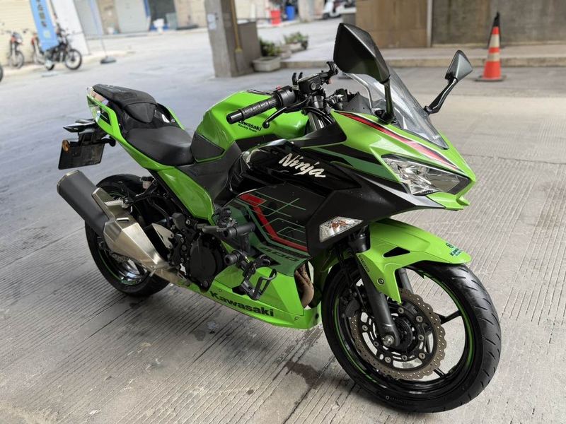 二手川崎Ninja 400