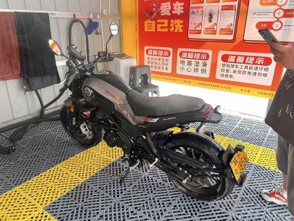 二手贝纳利幼狮 Leoncino 250