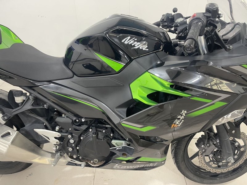 二手川崎Ninja 400