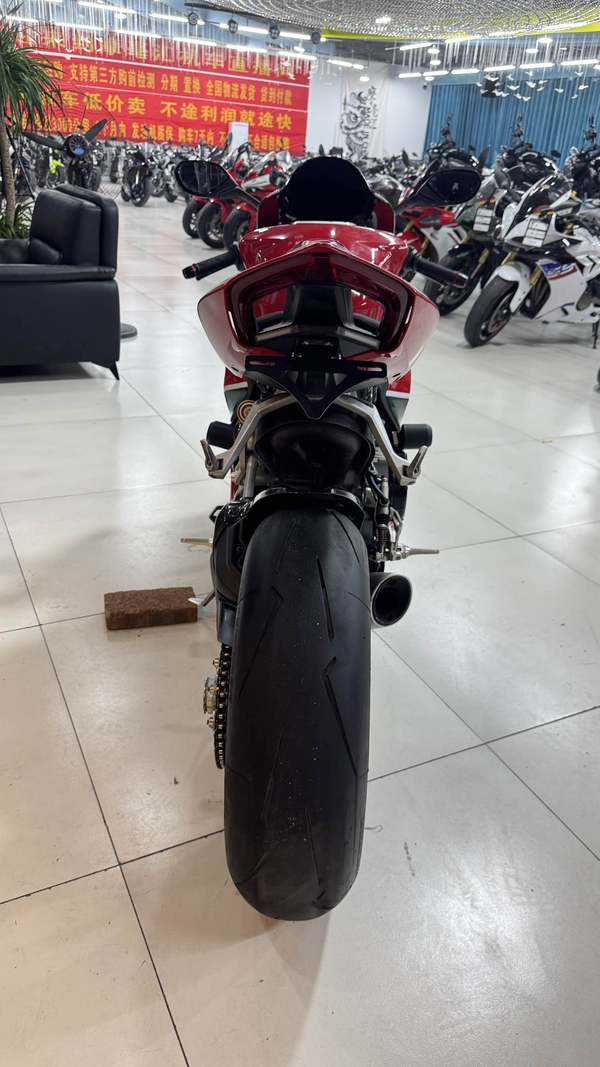 二手杜卡迪Panigale V2