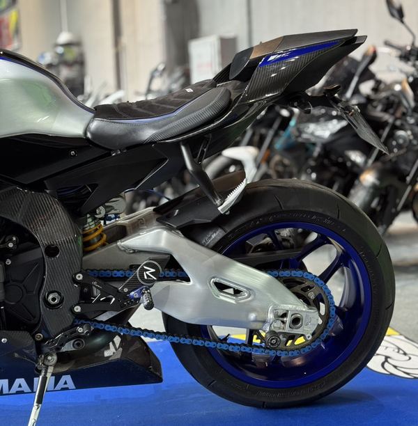 二手雅马哈YZF-R1