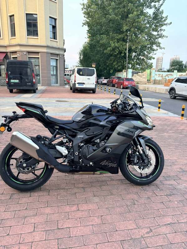 二手川崎ZX-4R