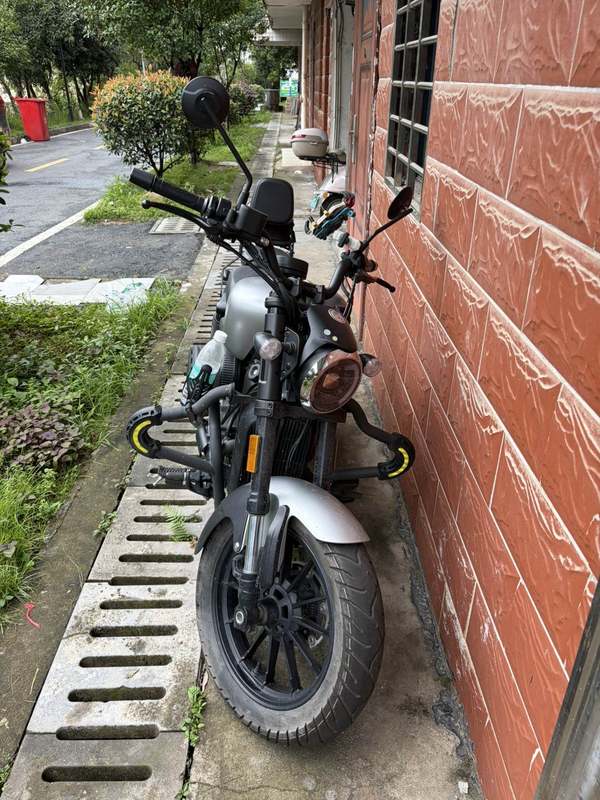 二手QJMOTOR闪250