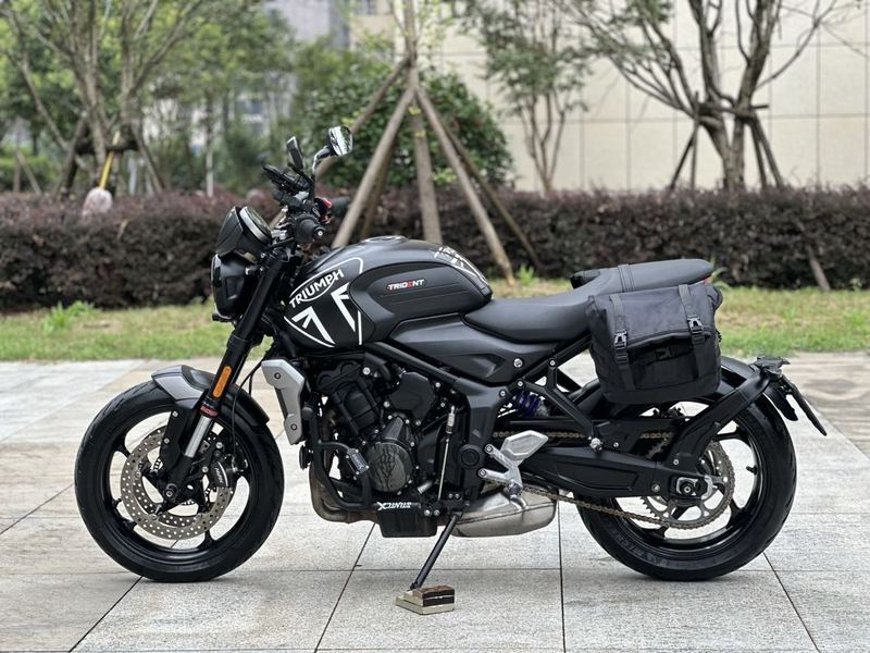 二手凯旋Trident 660