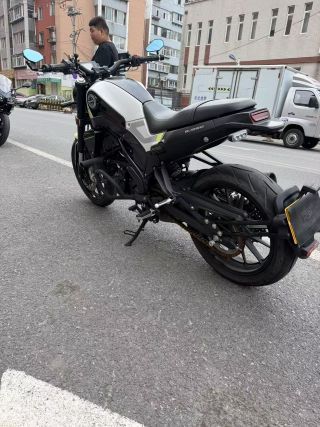 二手贝纳利幼狮 Leoncino 250