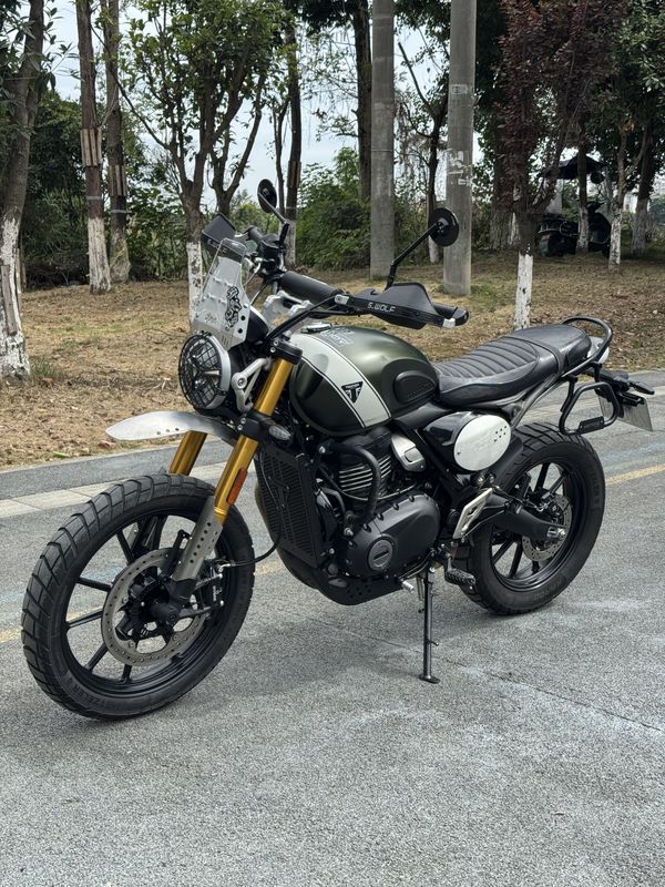 二手凯旋Scrambler 400 X