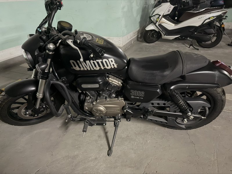 二手QJMOTOR闪300