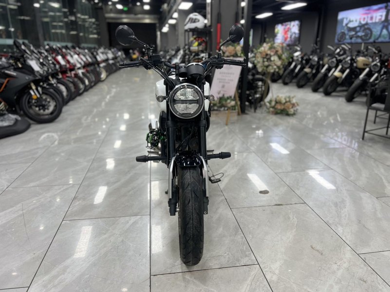 二手五羊本田鸷道 CB190SS