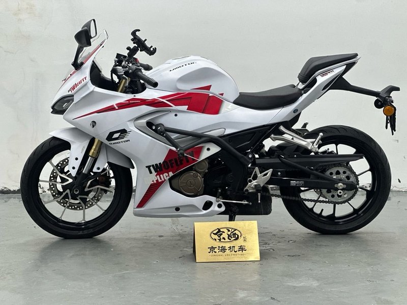 二手QJMOTOR赛250