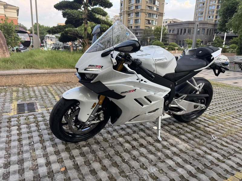 二手张雪机车820RR
