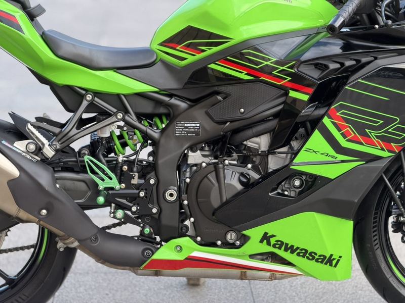 二手川崎ZX-4R