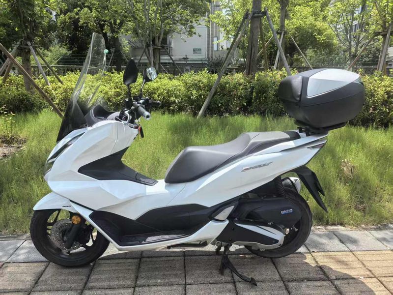 二手五羊本田PCX