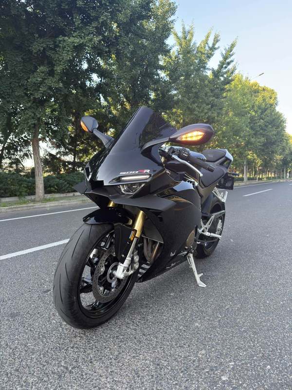 二手张雪机车500RR