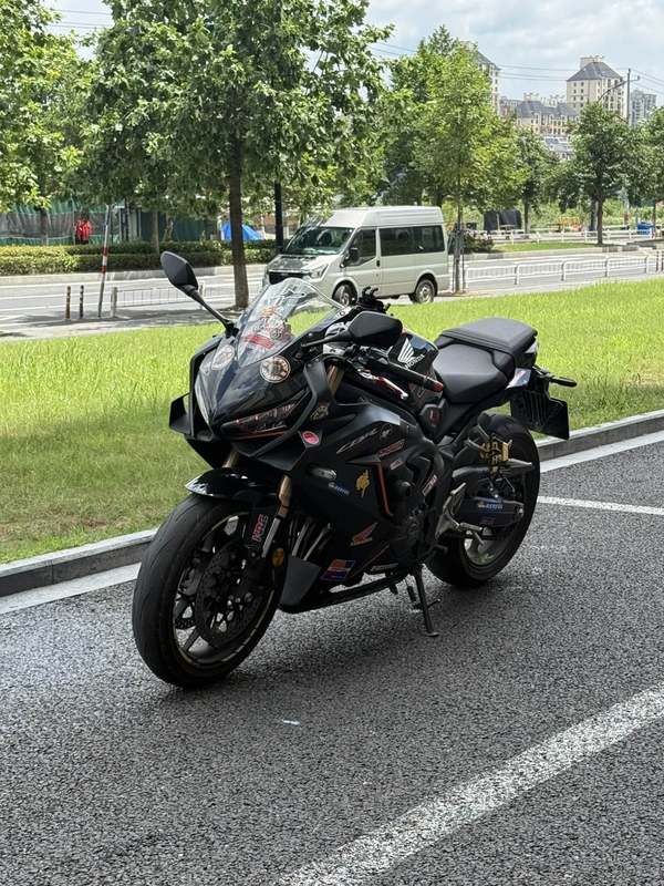 二手本田CBR650R