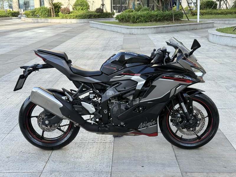 二手川崎ZX-4R