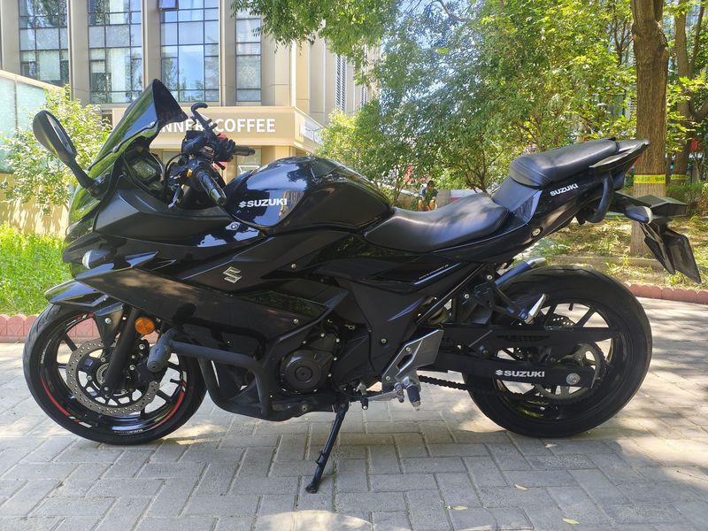 二手豪爵铃木GSX250R