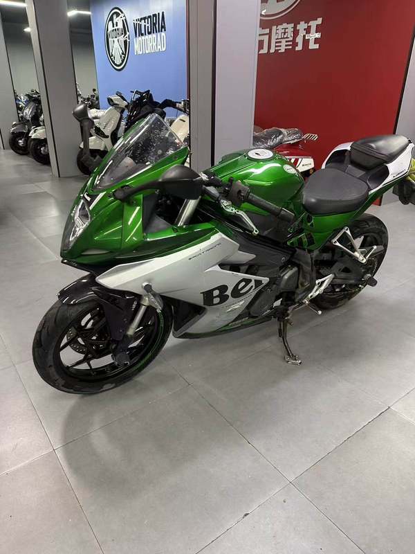 二手贝纳利龙卷风 Tornado 252R