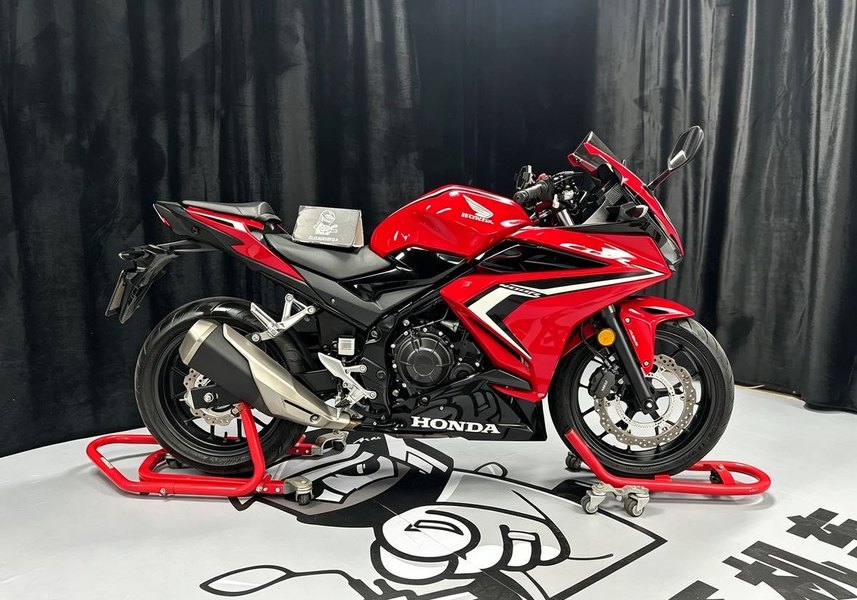 二手本田CBR400R(海外)