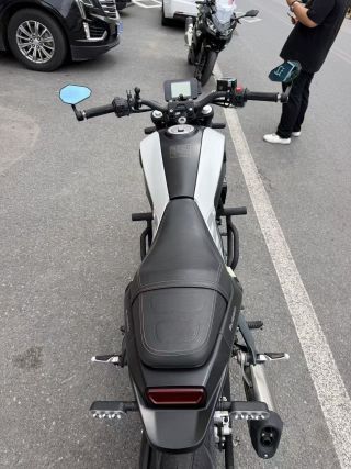 二手贝纳利幼狮 Leoncino 250