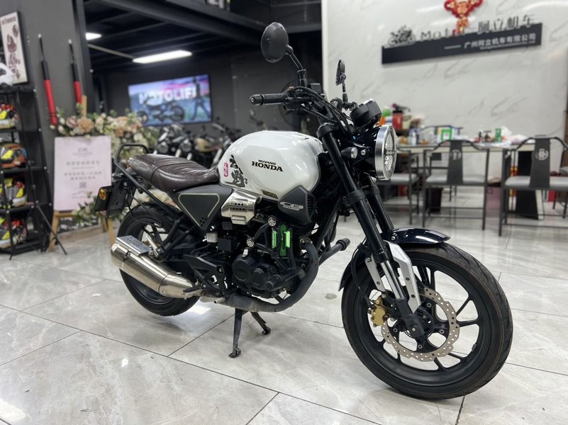 二手五羊本田鸷道 CB190SS
