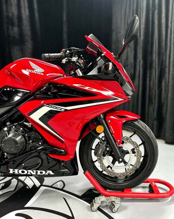 二手本田CBR400R(海外)
