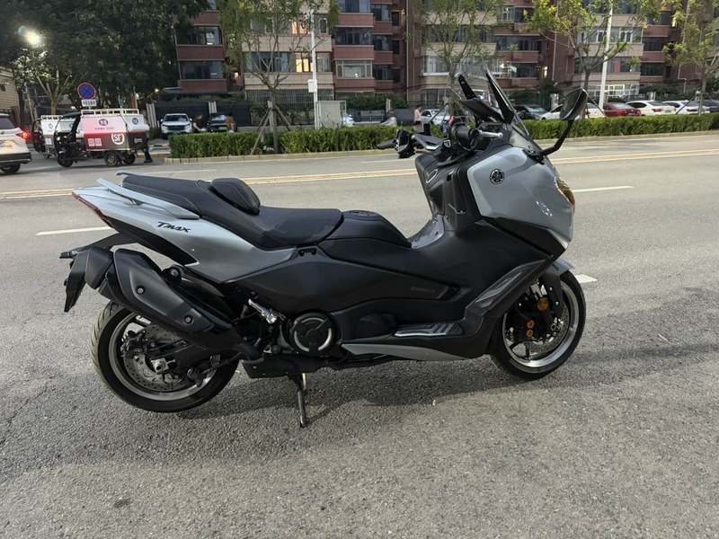 二手雅马哈TMAX