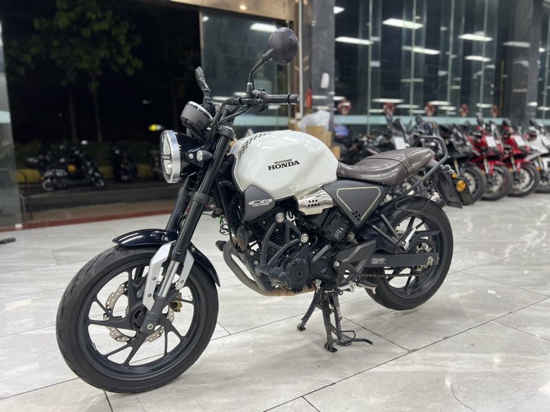 二手五羊本田鸷道 CB190SS
