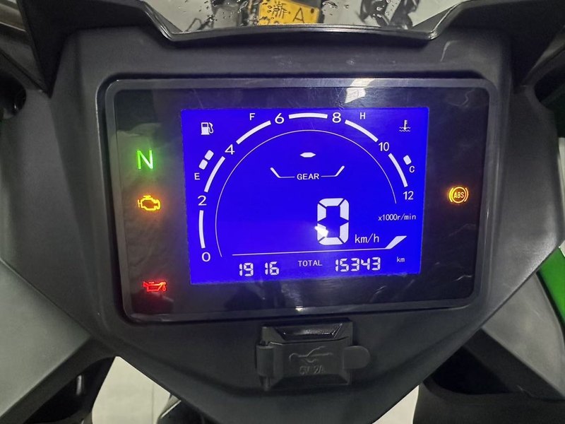 二手贝纳利龙卷风 Tornado 252R