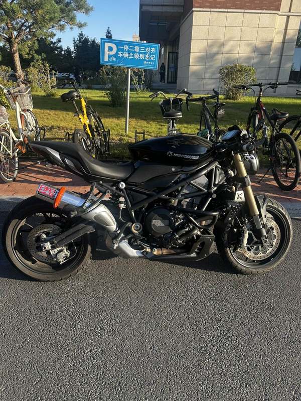 二手贝纳利752S