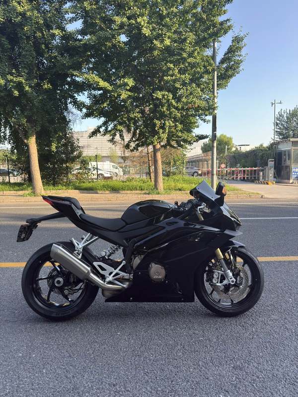 二手张雪机车500RR